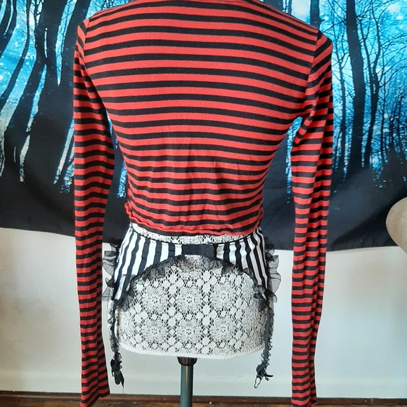 Zara Cropped Long Sleeve Top - Picture 2 of 3